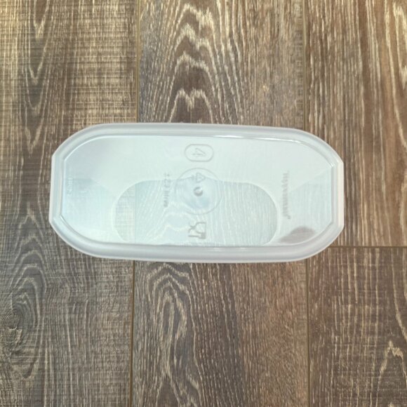 Tupperware Modular Mate Oval Keeper with Lid - Picture 8 of 11